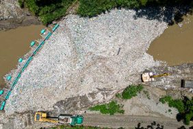 3-milyon-ton-çöpün-Karayip-Denizi’ne-ulaşması-engellendi