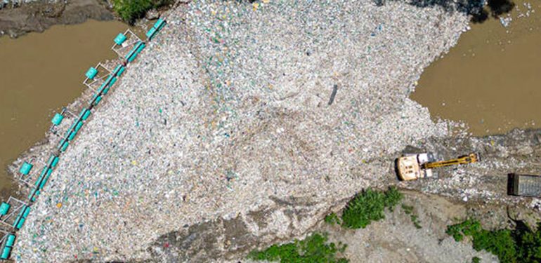 3-milyon-ton-çöpün-Karayip-Denizi’ne-ulaşması-engellendi