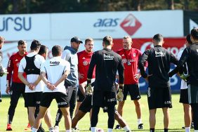 Beşiktaş-için-Galatasaray-maçı-kaostan-çıkış-yolu-olabilir