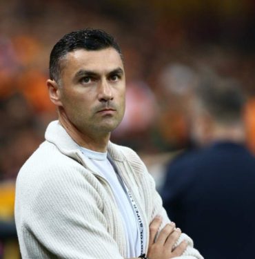 Burak Yılmaz, Beşiktaşlı taraftarları sakinleştirdi