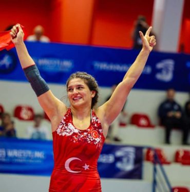 Nesrin Baş Türk kadınının gücünü gösterdiğim için mutluyum