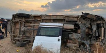 Niğde'de-işçilerin-taşındığı-servis-devrildi--15-yaralı