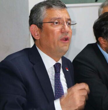 Özgür-Özel--CHP'nin-değişim-talebine-karşı-çıkmaması-lazım