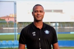 Patrick Kluivert'tan Olimpiyat Stadı yorumu Bence stadyumla alakalı bir lanet var