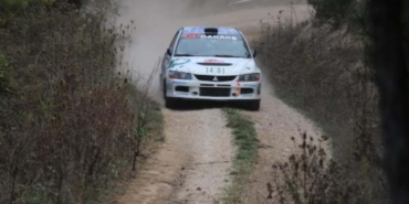 Ralli pilotları Bolu dağlarında tozu dumana kattılar