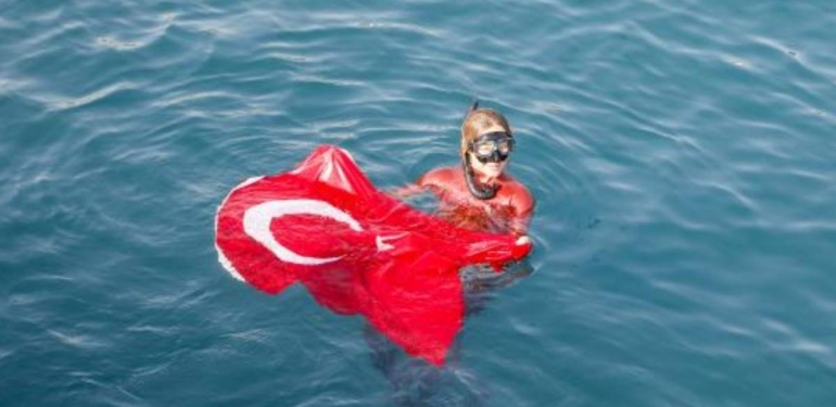 Şahika Ercümen'den '100. Yıl' dalışı