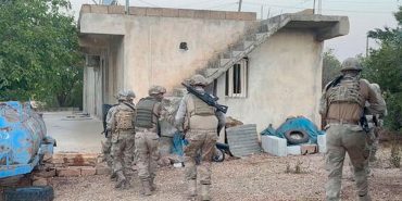 Şanlıurfa'da-'El-Halaf'-çetesine-operasyon--3-şüpheli-ile-8-kaçak-göçmen-yakalandı