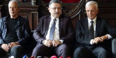 Trabzon'da Cumhuriyet'in 100’üncü yılı ve Ahmet Suat Özyazıcı anısına futbol turnuvası