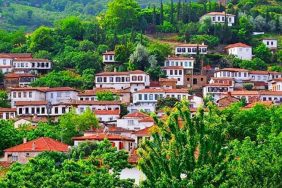 Turistlerin-gözdesi-Şirince-‘en-iyi-turizm-köyü’-seçildi