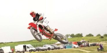 Türkiye Motokros Şampiyonu Şakir Şenkalaycı'dan 100. yıla özel gösteri