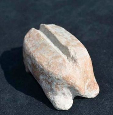 Ulucak-Höyüğü'nde-7-bin-700-yıllık-marangoz-aleti-bulundu