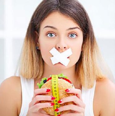 Uzmanından-duygusal-açlıkla-mücadele-etmenin-8-yolu