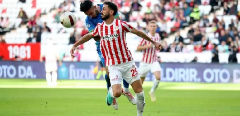 Antalya'da gol sesi çıkmadı! Antalyaspor 0-0 Çaykur Rizespor