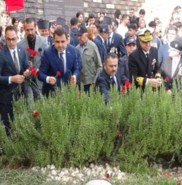 çanakkalenin ilk şehitleri anısına tören