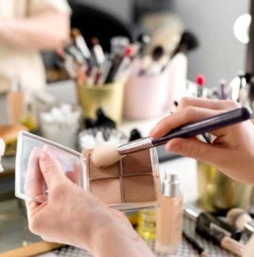 dünyaca ünlü kozmetik markası