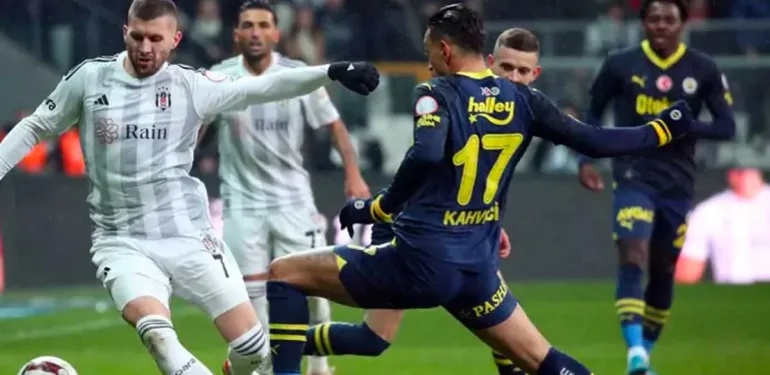 Nefes-kesen-derbide-gülen-taraf-Fenerbahçe-oldu