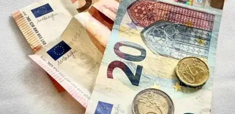 Euro Bölgesi’nde şaka gibi ‘yüksek enflasyon’ yorumu: Yıllık 2,2!