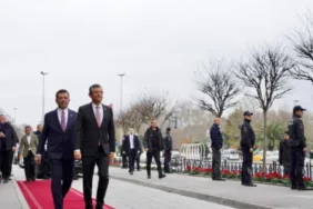 ekrem imamoğlu ve özgür özel