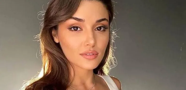 hande erçel mavi