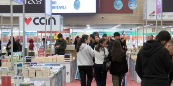 Ankara Kitap Fuarı’nda gözler Cumhuriyet Kitapları’nda!