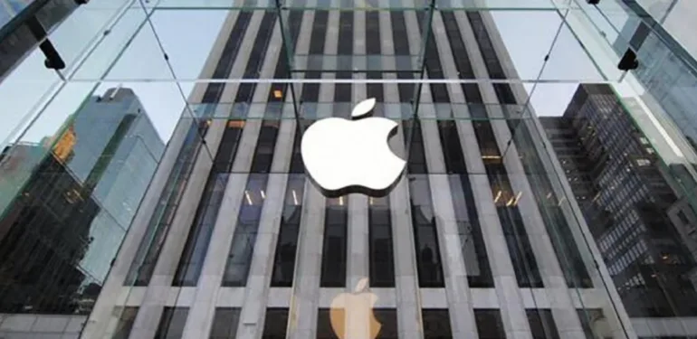 Apple’a Rusya’da yüklü ceza!