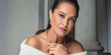 HÜLYA AVŞAR