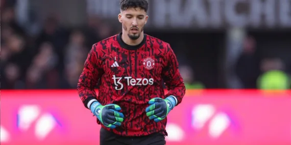 Manchester United’dan Altay Bayındır açıklaması!