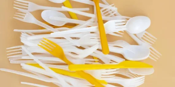 Nijerya’da tek kullanımlık plastikler yasaklandı!