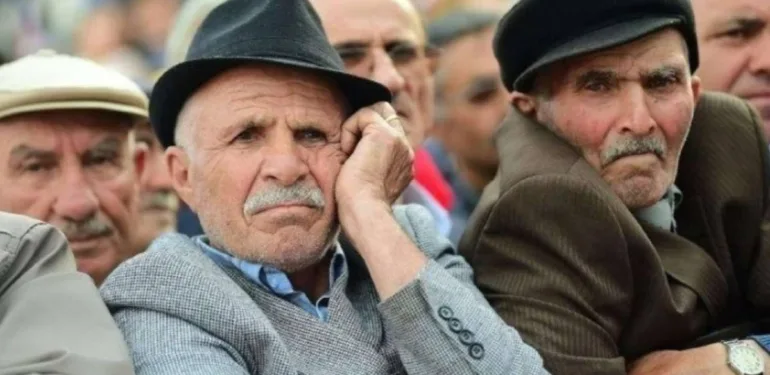 emekli yaşlı ekonomi