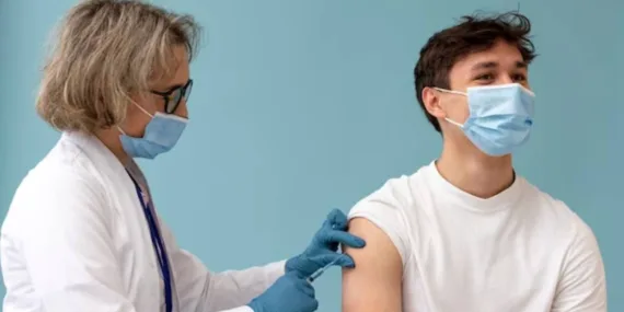 Uzmanı uyardı: Erkek çocukların aşılanması şart! Korunmanın üç yolu: Aşı, pap smear testi ve farkındalık