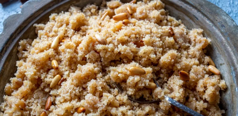 Mükemmel İrmik Helvası İçin Püf Noktaları ve İpuçları