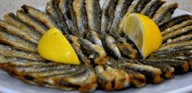 Evde Kokusuz Hamsi Pişirme: Püf Noktaları ve Adım Adım Tarif