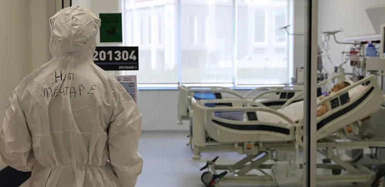 sağlık yoğun bakım doktor hastane