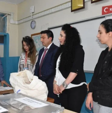 sandık görevlisi