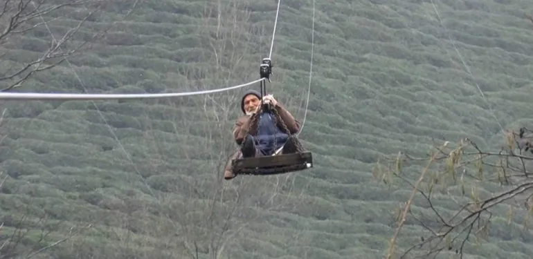 yaşlı adam