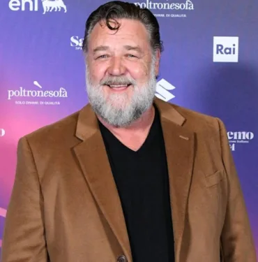 20 yaş gençleşti... Russell Crowe 5 yıl sonra ilk kez sakallarını kesti