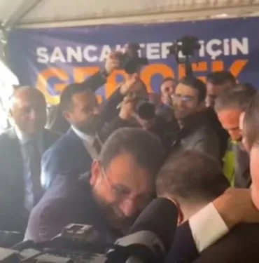 AKP standını ziyaret etti! Ekrem İmamoğlu'na üyelik teklifi