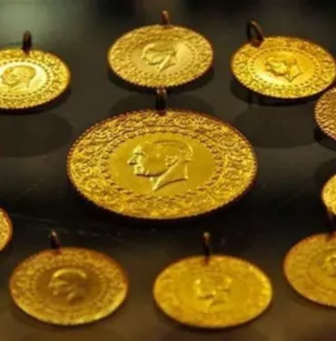 Altının gram fiyatı yükselişini sürdürüyor. Gram altın güne 2 bin 120 lira seviyesine ulaşarak tüm zamanların rekorunu kırdı. İşte çeyrek altın, Cumhuriyet altını, ons altın fiyatları...