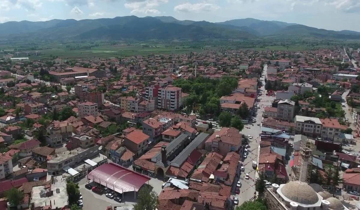Amasya'da sahte içki operasyonunda 2 zanlı yakalandı
