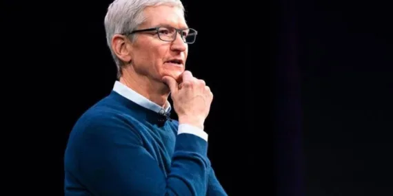 Apple CEO’su Tim Cook: ‘Yapay zeka alanında çığır açacağız’