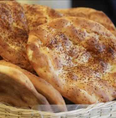 Birebir fırındakinin aynısı! Ramazan pidesi tarifi Kolay ve lezzetli ev yapımı pide nasıl yapılır