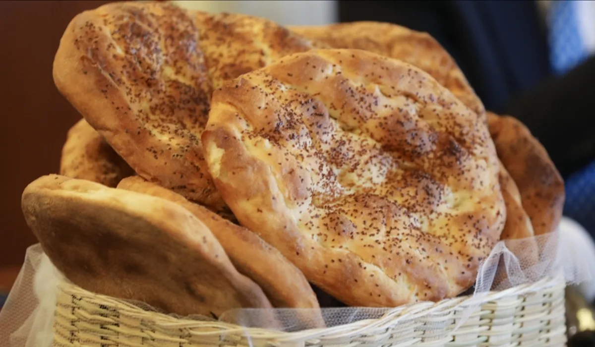Birebir fırındakinin aynısı! Ramazan pidesi tarifi Kolay ve lezzetli ev yapımı pide nasıl yapılır