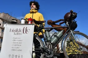 Bisiklette kahve dükkanı 'Dünyaya kahvemizi tanıtmayı istiyorum'