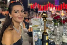 Bomba aşk! Yakışıklı oyuncuyla el ele film izlediler...