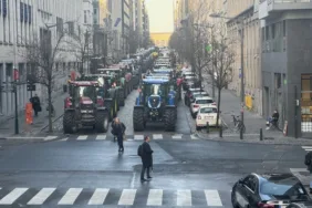 Çek çiftçiler, tarım politikasını protesto etmek için Prag'a yürüdü