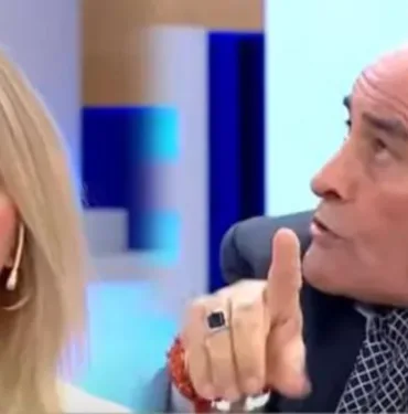 Didem Arslan'ın programında skandal Necmettin bey'in üstünü başını yırtması
