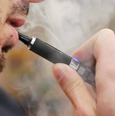 Elektronik sigara kullananlar dikkat! 'Erkeklerde kısırlığa neden olabilir'