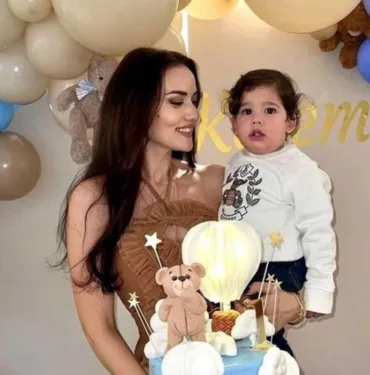 Fahriye Evcen'den iç ısıtan paylaşım... 'Çok aşığım'