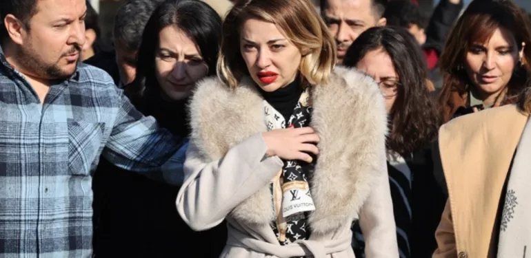 Feyza Altundan düzeltme Ben polisler eve gelince rakı içtim demedim