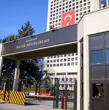 Hazine, iki tahvil ihalesiyle 31 milyar 596,6 milyon lira borçlandı